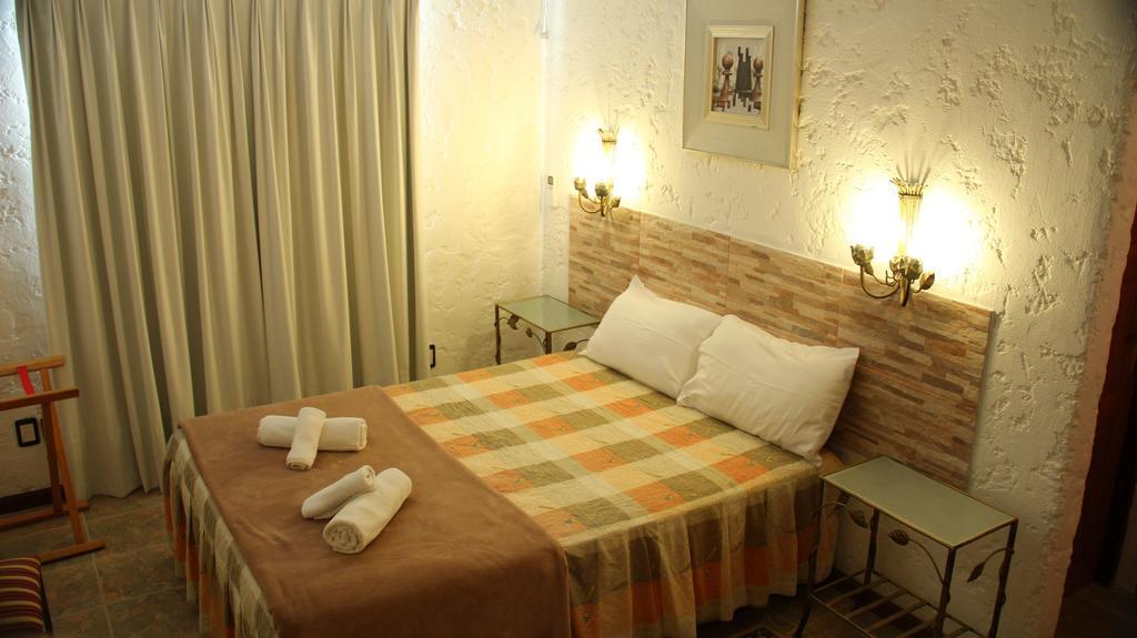 Hotel De La Torre La Paloma Esterno foto