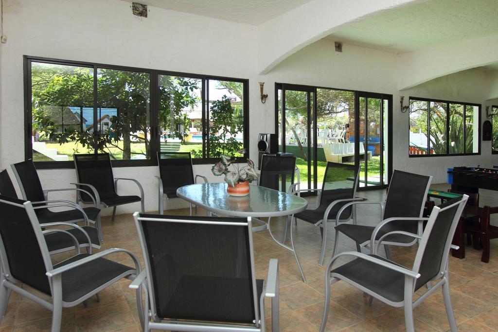 Hotel De La Torre La Paloma Esterno foto